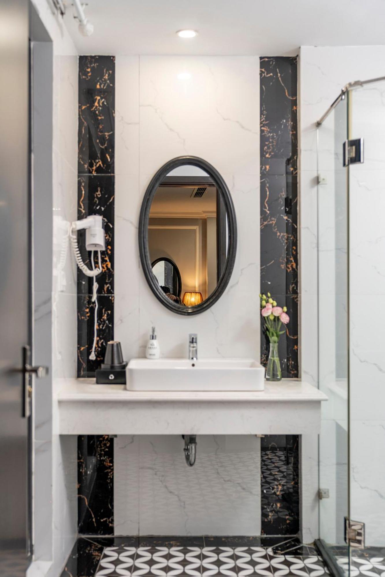 Amara Hanoi Hotel And Spa Экстерьер фото